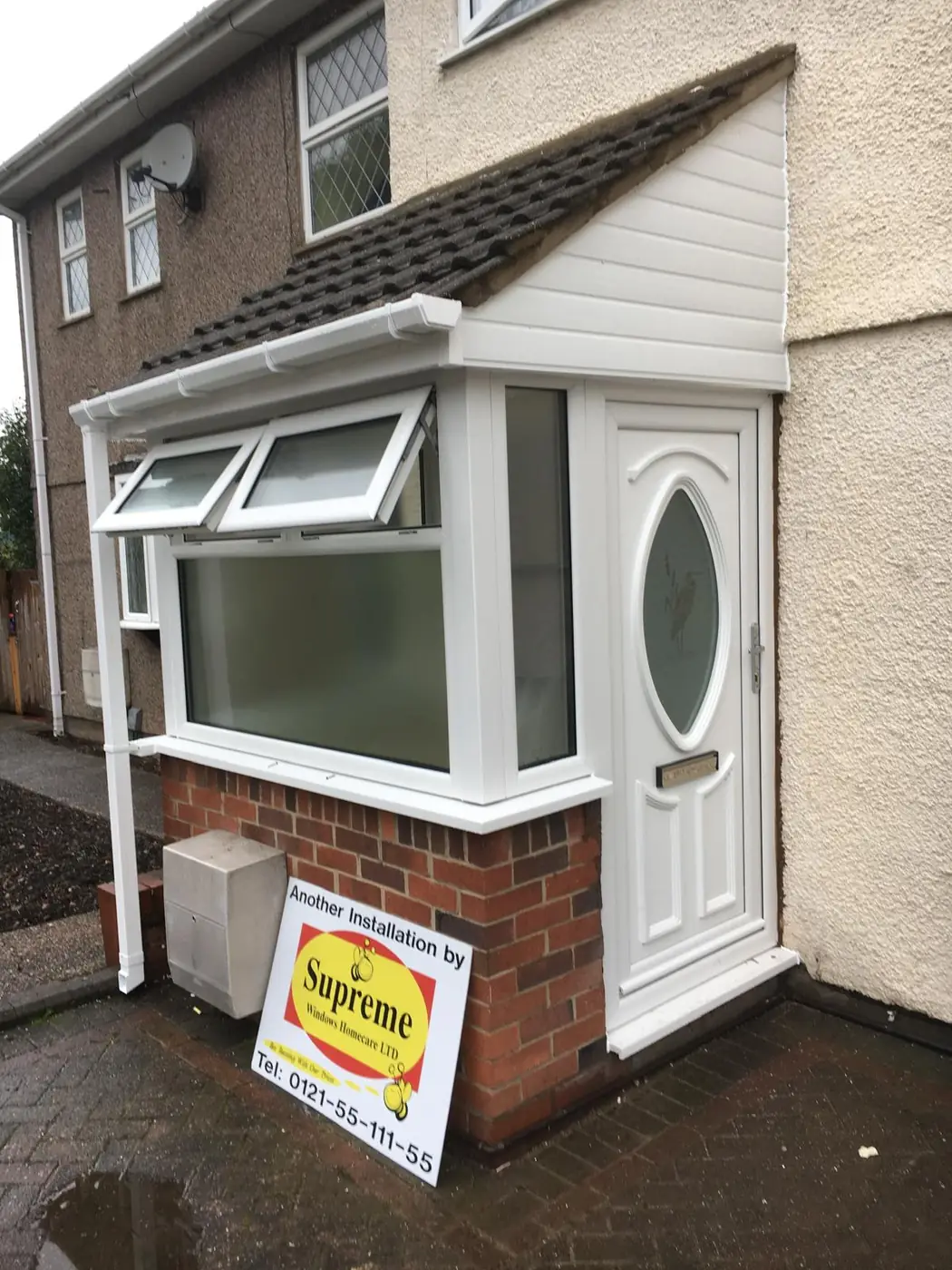 Porch with feature door