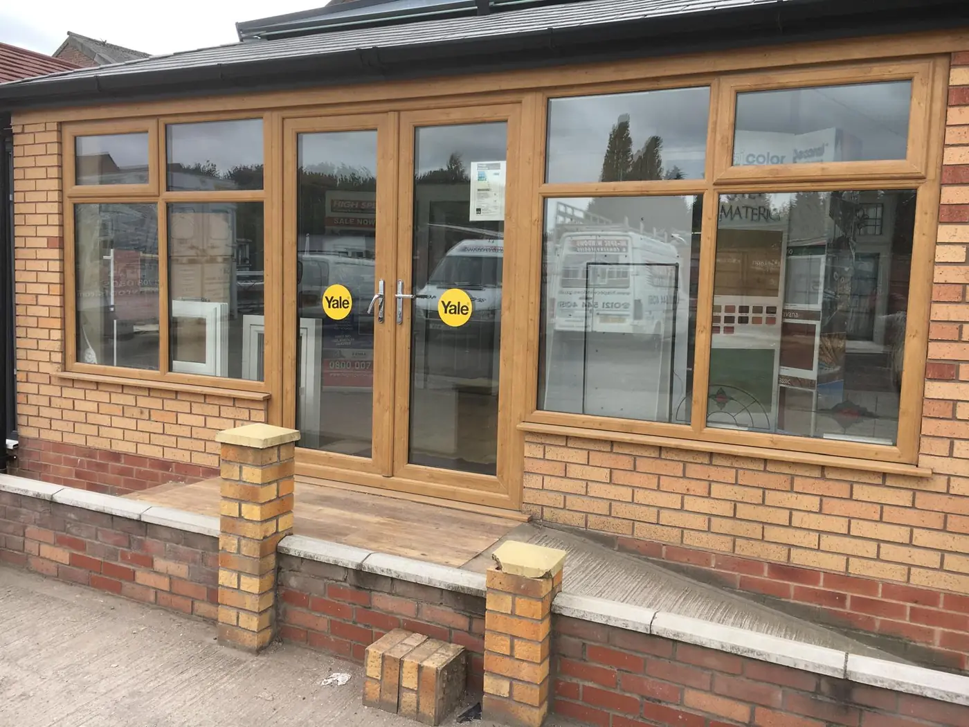 Commercial-style window run