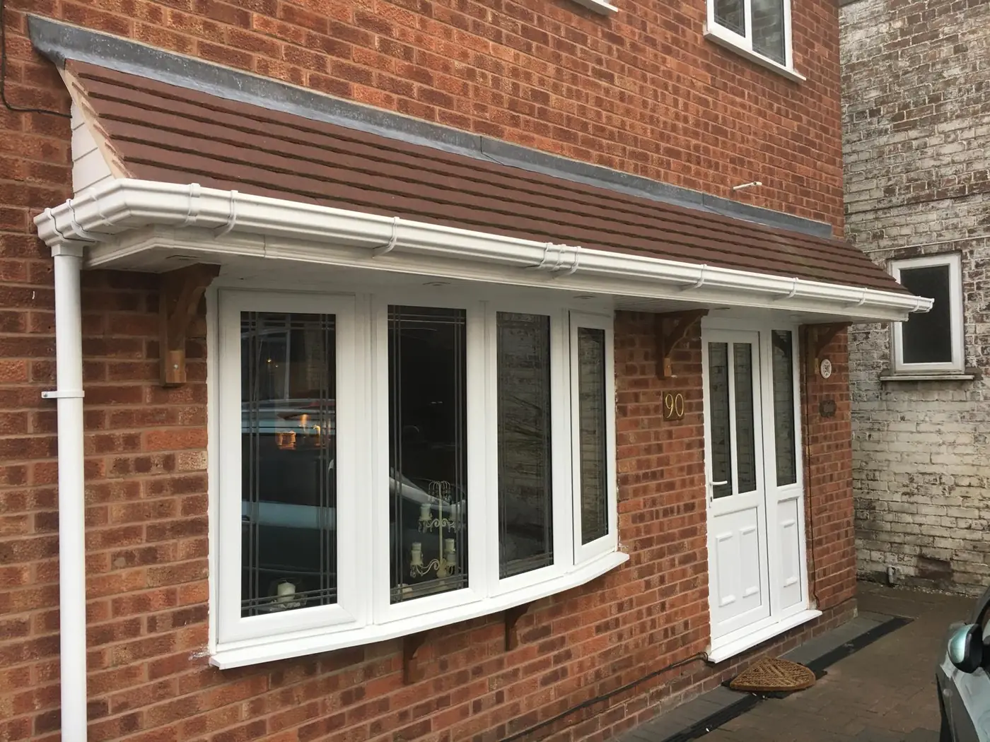 Rear bay glazing