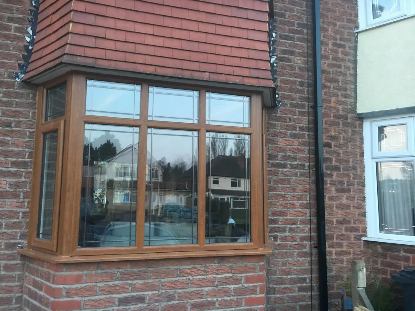 Timber-effect bay frontage